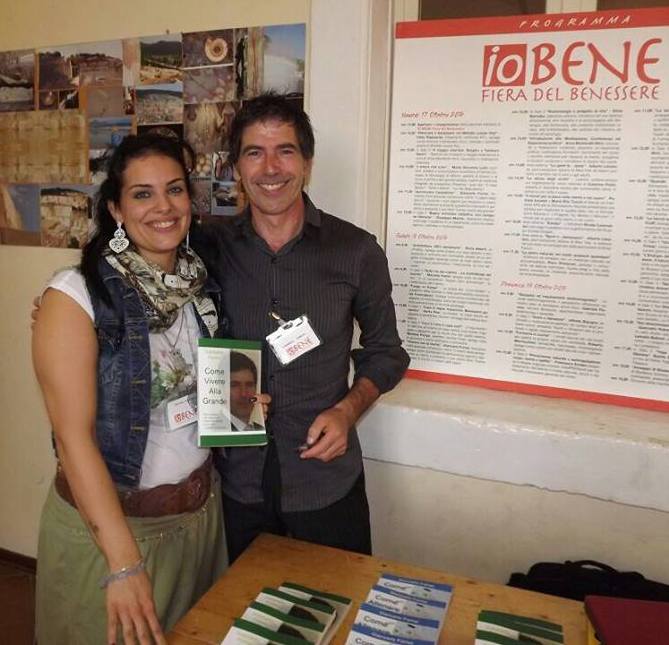 Con Barbara Reggiani (una gentilissima fan) a Io Bene, Verona (ottobre 2014)